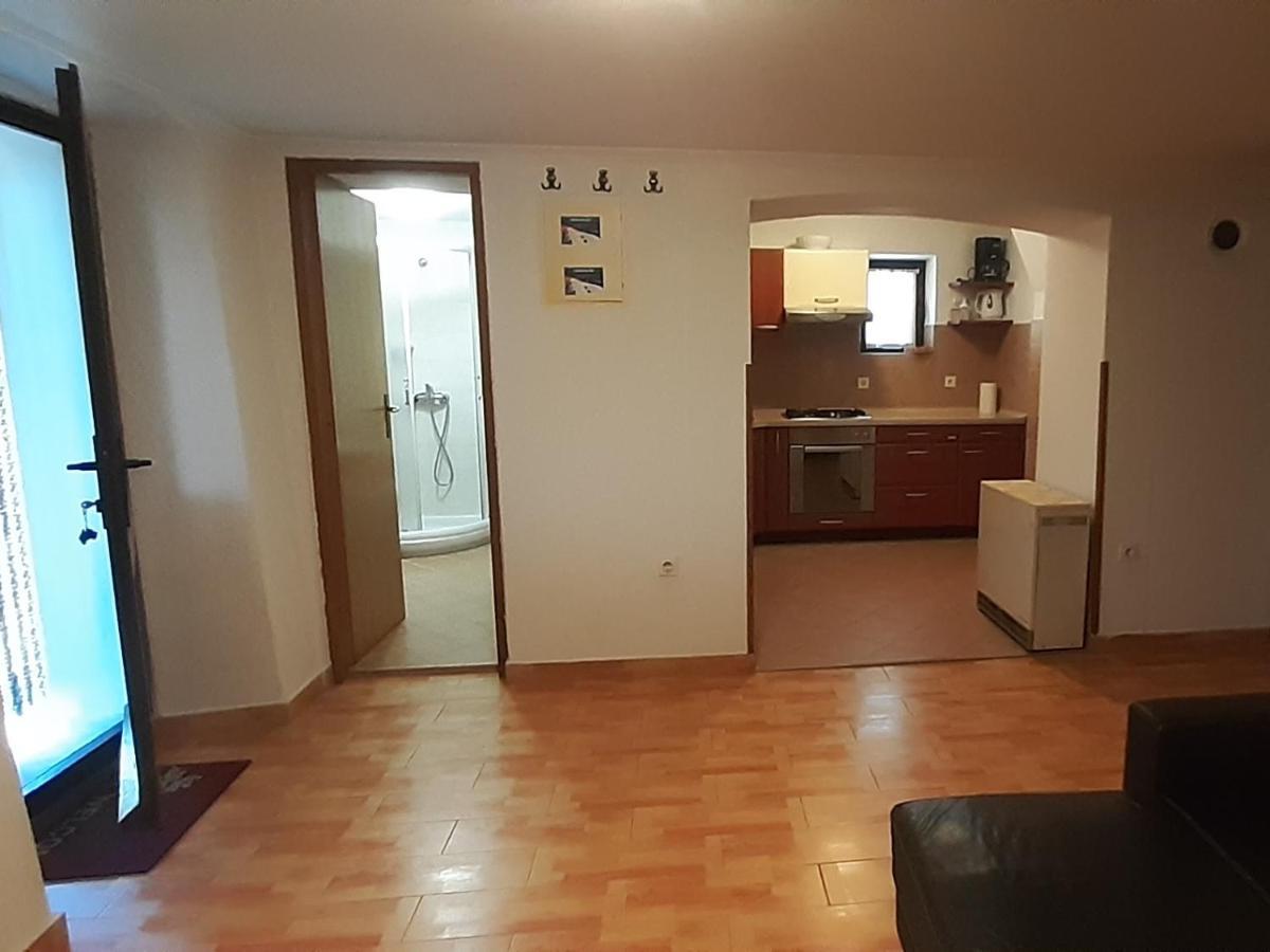 Holiday Home Loznati Cres Kültér fotó