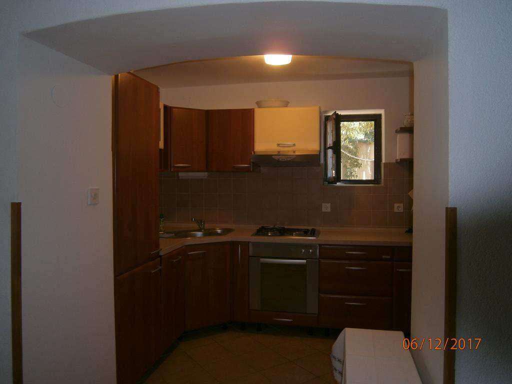 Holiday Home Loznati Cres Kültér fotó