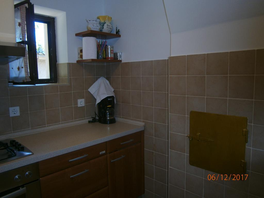 Holiday Home Loznati Cres Kültér fotó